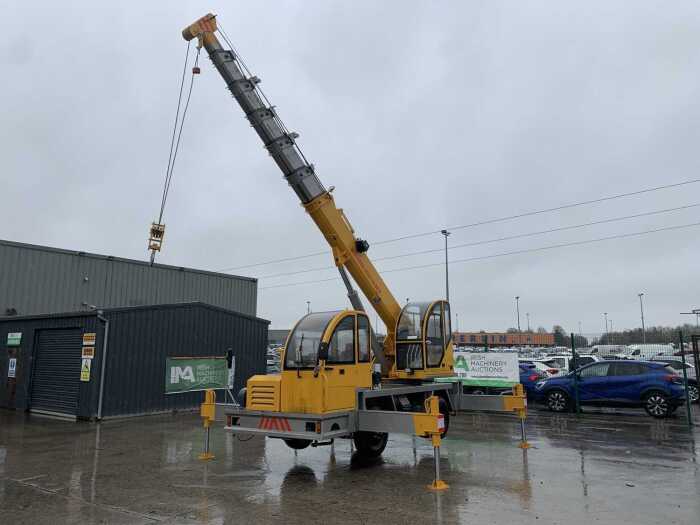 UNRESERVED 2023 6T Mobile City Crane