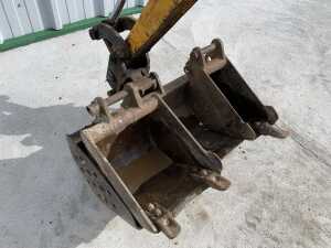 2008 JCB 8008CTS 1T Micro Excavator c/w 3 x Buckets - 12