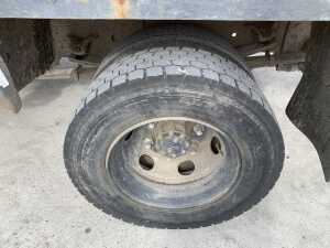 2004 Isuzu NPR Crew Cab Tipper - 19
