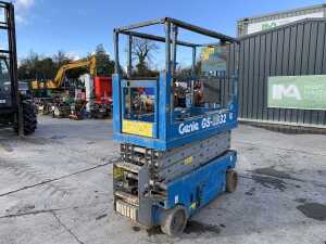 2005 Genie GS-1932 Electric Scissors Lift - 4