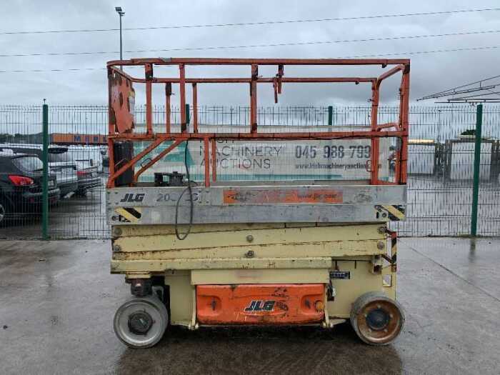 2006 JLG 2030ES Electric Scissor Lift c/w Control Box