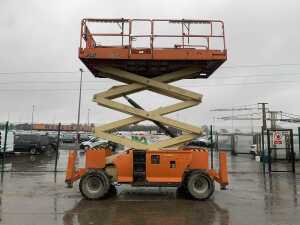2010 JLG 3394RT Rough Terrain Diesel Scissors Lift