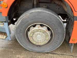 2011 Mercedes Benz Axor 2533 6x2 Plant Truck - 17