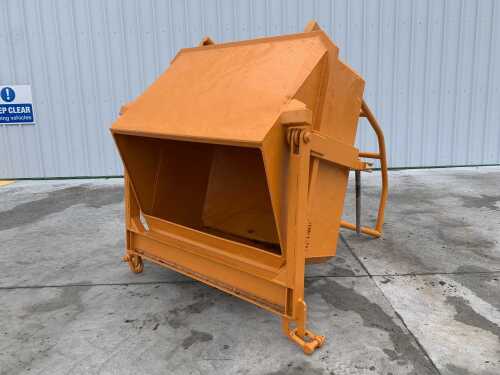 2016 DRE 2M Column Concrete Skip