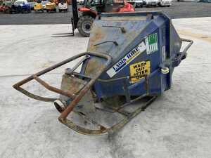 2016 DRE 3/4M Column Concrete Skip c/w Chains - 5