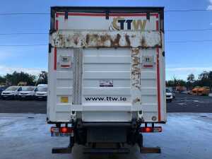 2016 Renault D 18 Wide 4X2 Box Body c/w Tail Lift - 4