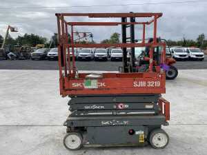 2018 Skyjack SJ3219 Electric Scissors Lift c/w Control Box - 5