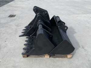 3 x Mini Excavator Buckets - 3