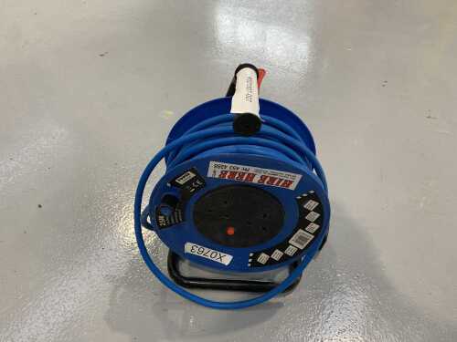 Extension Lead (220V)