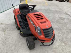 UNRESERVED Challenge Ride On Lawnmower c/w B&S Engine - 7