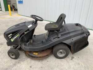 UNRESERVED Gardencare Ride On Lawnmower - 2