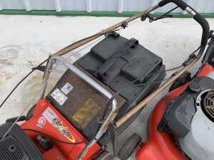 UNRESERVED 2 x Rover 18" Petrol Lawnmowers & Boxes - 3