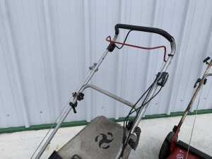 UNRESERVED 2 x Gardencare 22" Lawnmowers - 3