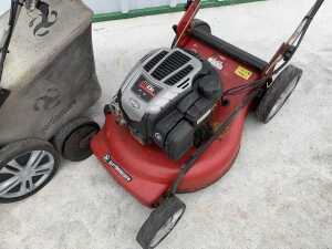 UNRESERVED 2 x Gardencare 22" Lawnmowers - 5