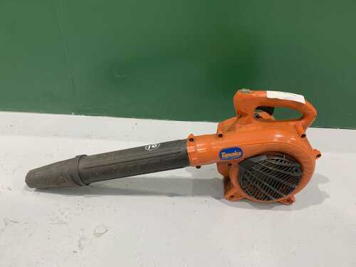 UNRESERVED Tanaka Petrol Leaf Blower
