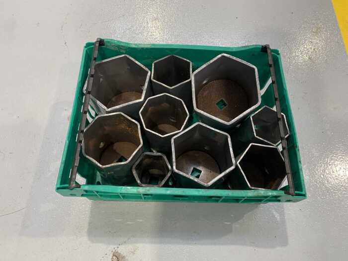 9 x Hub Sockets