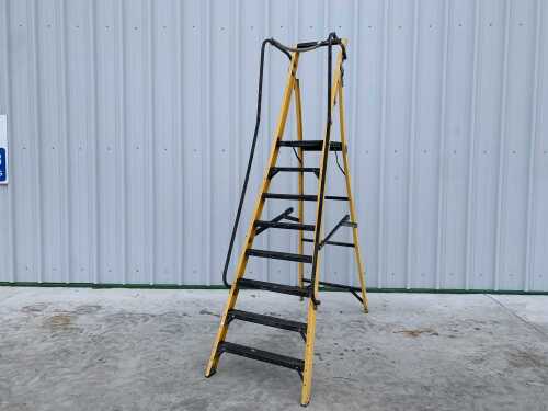 Yougman 8 Step Podium Ladder