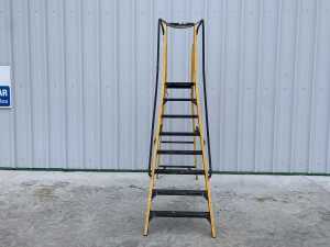 Yougman 8 Step Podium Ladder - 2