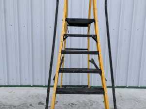 Yougman 8 Step Podium Ladder - 4