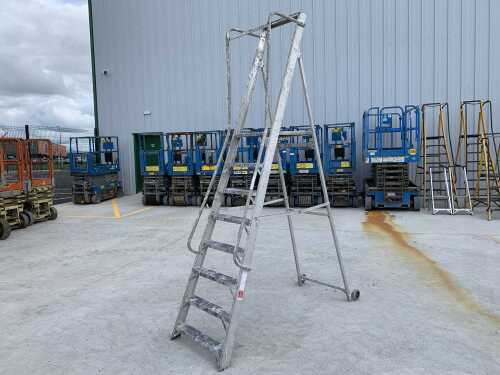 8 Step Aluminium Podium Ladder