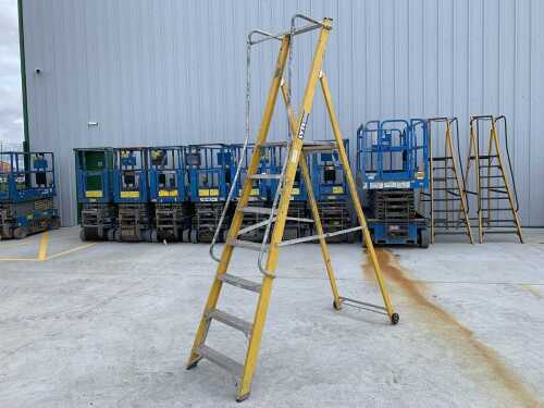 Lyte 7 Step Podium Ladder