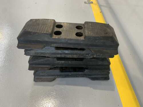 NEW Rubber Track Pads x 4