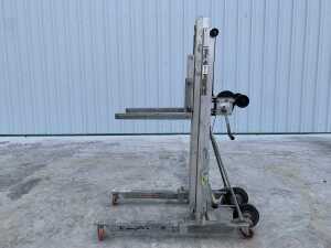 Sumner 2010 Portable Pedestrian Material Lift - 2