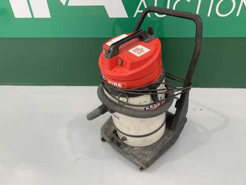 UNRESERVED Dakota 440 Portable 110V Industrial Vacuum