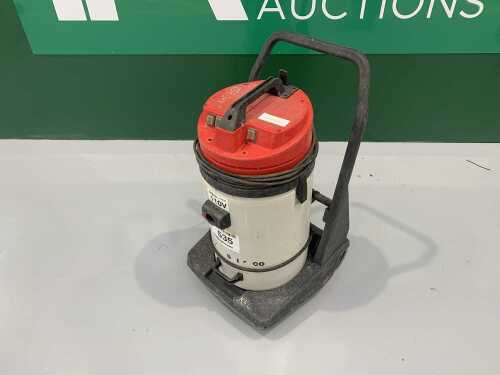 UNRESERVED Dakota 440 Portable 110V Industrial Vacuum