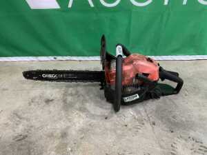 UNRESERVED Gardencare Chainsaw - 2
