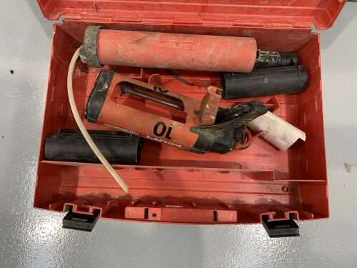 UNRESERVED Hilti M2000 Solvent Gun