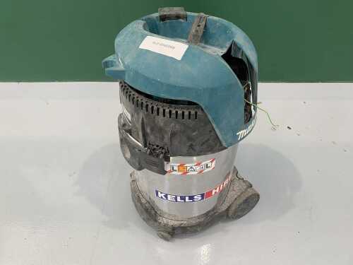 UNRESERVED Makita Portable Vacuum
