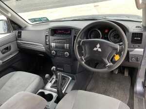 UNRESERVED 2008 Mitsubishi Shogun 3.2 Equippe SWB - 13