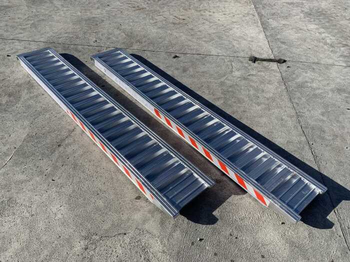 NEW/UNUSED 7.7FT Heavy Duty Loading Ramps (2375mm x 340mm x 82mm)