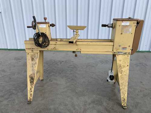 UNRESERVED Scheppach Wood Turning Lathe