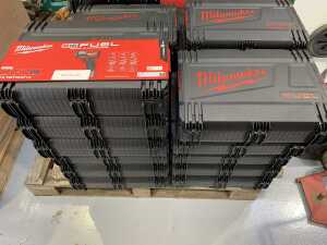 UNRESERVED 30 x Milwaukee Boxes - 2