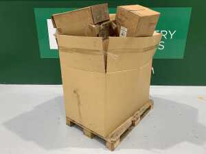 UNRESERVED Pallet Of Truck Parts