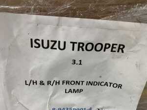 UNRESERVED Pallet Of Various Jeep Parts - 4