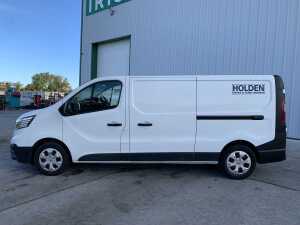 UNRESERVED 2022 Renault Trafic LL30 Blue DCI 130 Business - 2