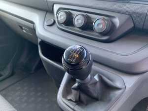 UNRESERVED 2022 Renault Trafic LL30 Blue DCI 130 Business - 12