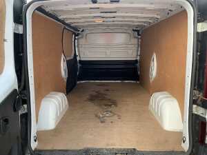 UNRESERVED 2022 Renault Trafic LL30 Blue DCI 130 Business - 7