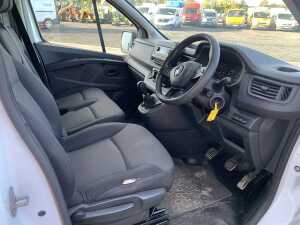 UNRESERVED 2022 Renault Trafic LL30 Blue DCI 130 Business - 9
