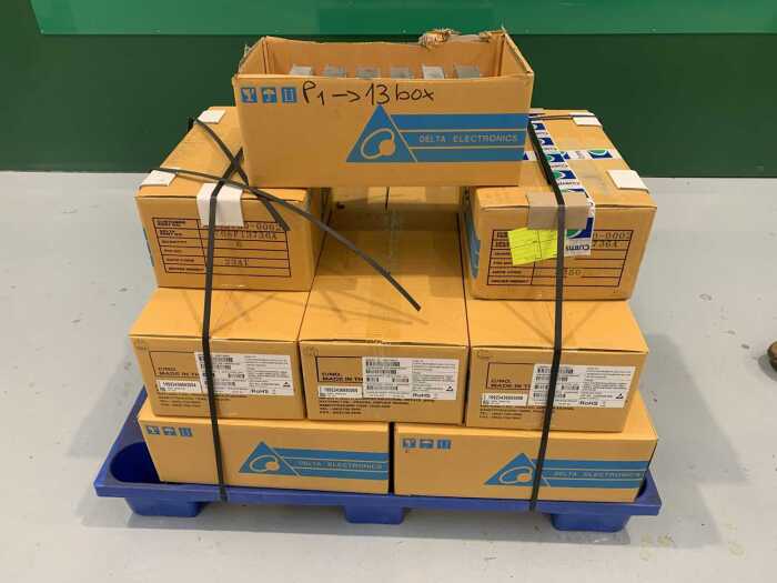 UNRESERVED 13 x Boxes Of Unused Delta 500W DC-DC Converter Modules (48V-13.7V)