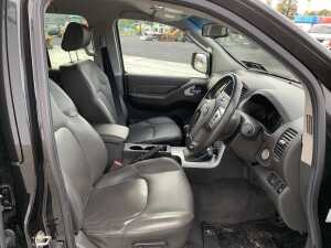 2015 Nissan Navara Tekna 2.5 DCI Crew Cab - 10