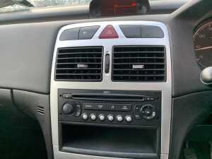 2008 Peugeot 307 Design 1.4 16V 5DR - 12