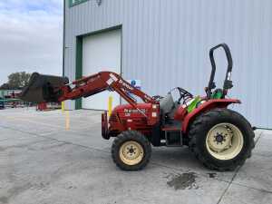 UNRESERVED Branson 3510 Compact Tractor c/w Branson Loader & Bucket - 2