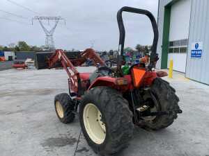 UNRESERVED Branson 3510 Compact Tractor c/w Branson Loader & Bucket - 3