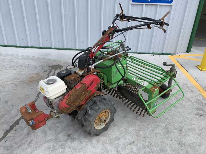 Honda F&R Petrol Pedestrian Power Unit c/w Martyns Hydra-Power SP90 Stone Rake