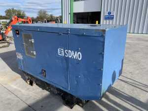 2004 SDMO JS30 30KVA Diesel Generator - 2
