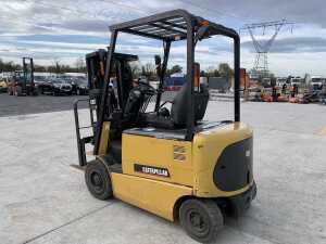 2005 Caterpillar EP20K 2T Electric Forklift c/w Container Mast - 3